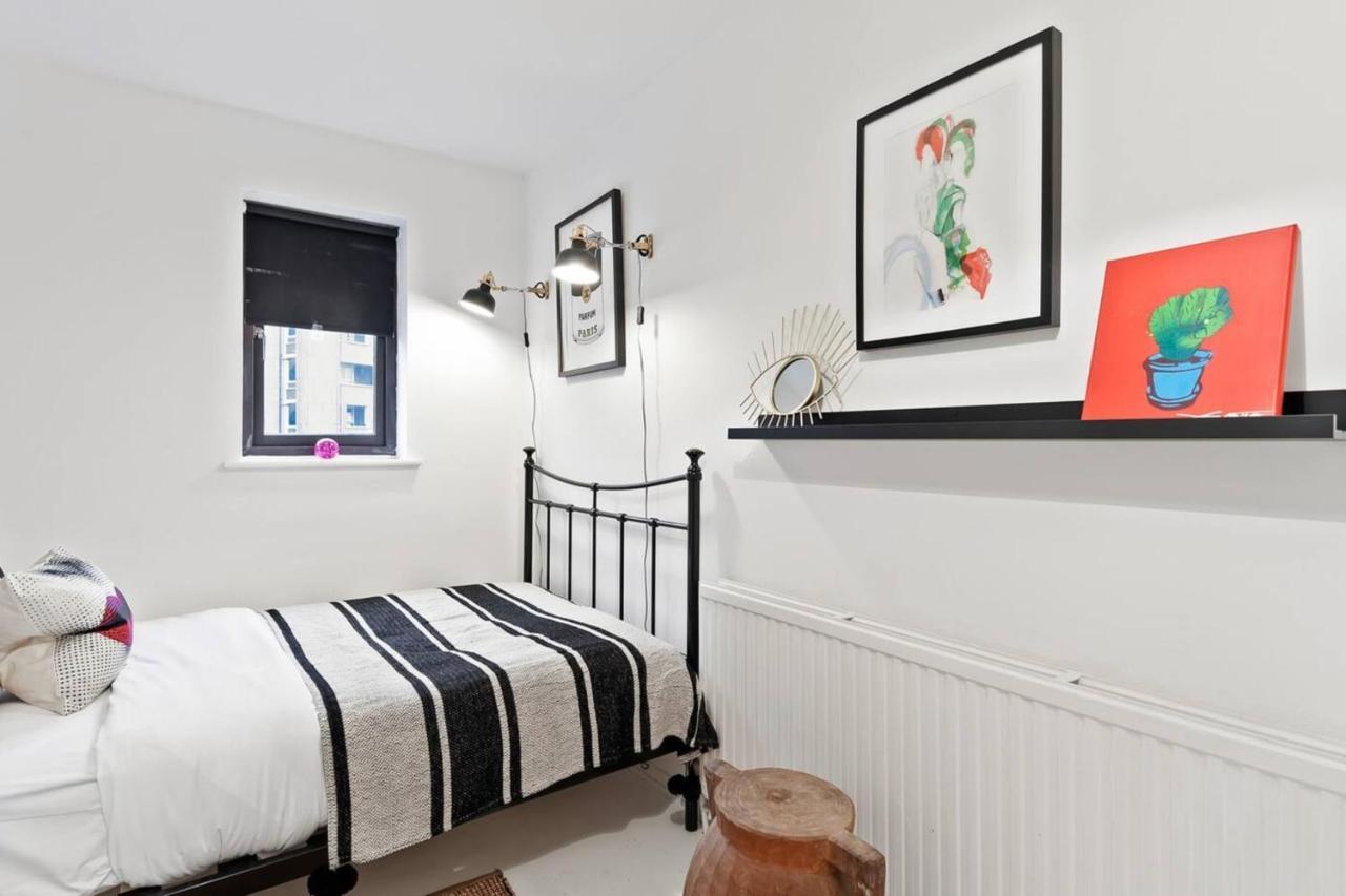 Modern 2 Bedroom Apartment In Hoxton 런던 외부 사진